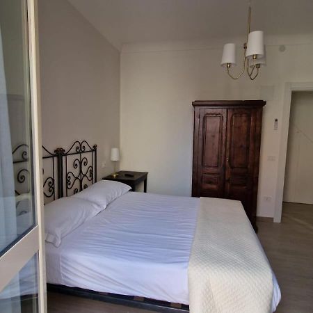 Villa Floresta تاورمينا الغرفة الصورة